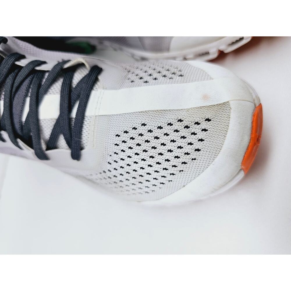 On Running Women's Light Gray and Mint Athletic Shoes - Picture 3 of 12